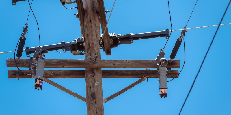 Two VacuFuse&reg; II Self-Resetting Reclosers installed on utility pole