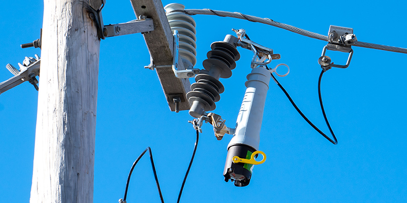 S&C's Vacufuse II Self Resetting Interrupter installed on a distribution pole 