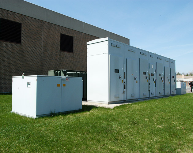 Custom Metal-Enclosed Switchgear Custom Metal-Enclosed Switchgear